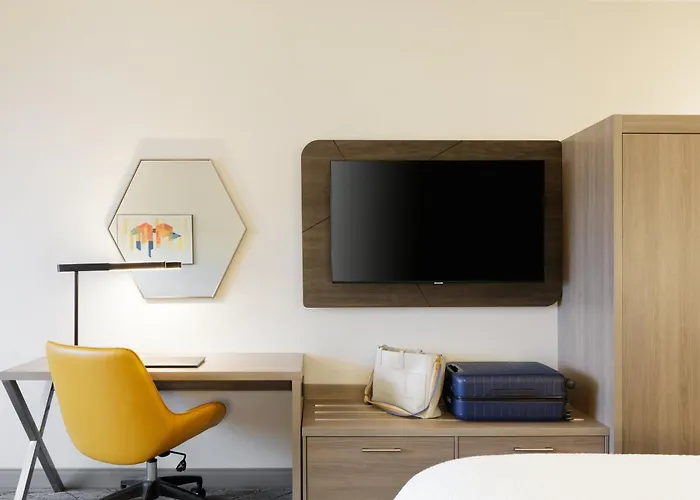 Holiday Inn Express & Suites Morrow - Atlanta South By Ihg